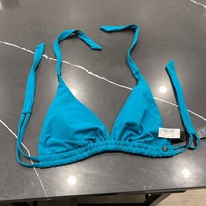 La Vie En Rose Turquoise Bikini Top Women’s Small
D Cup